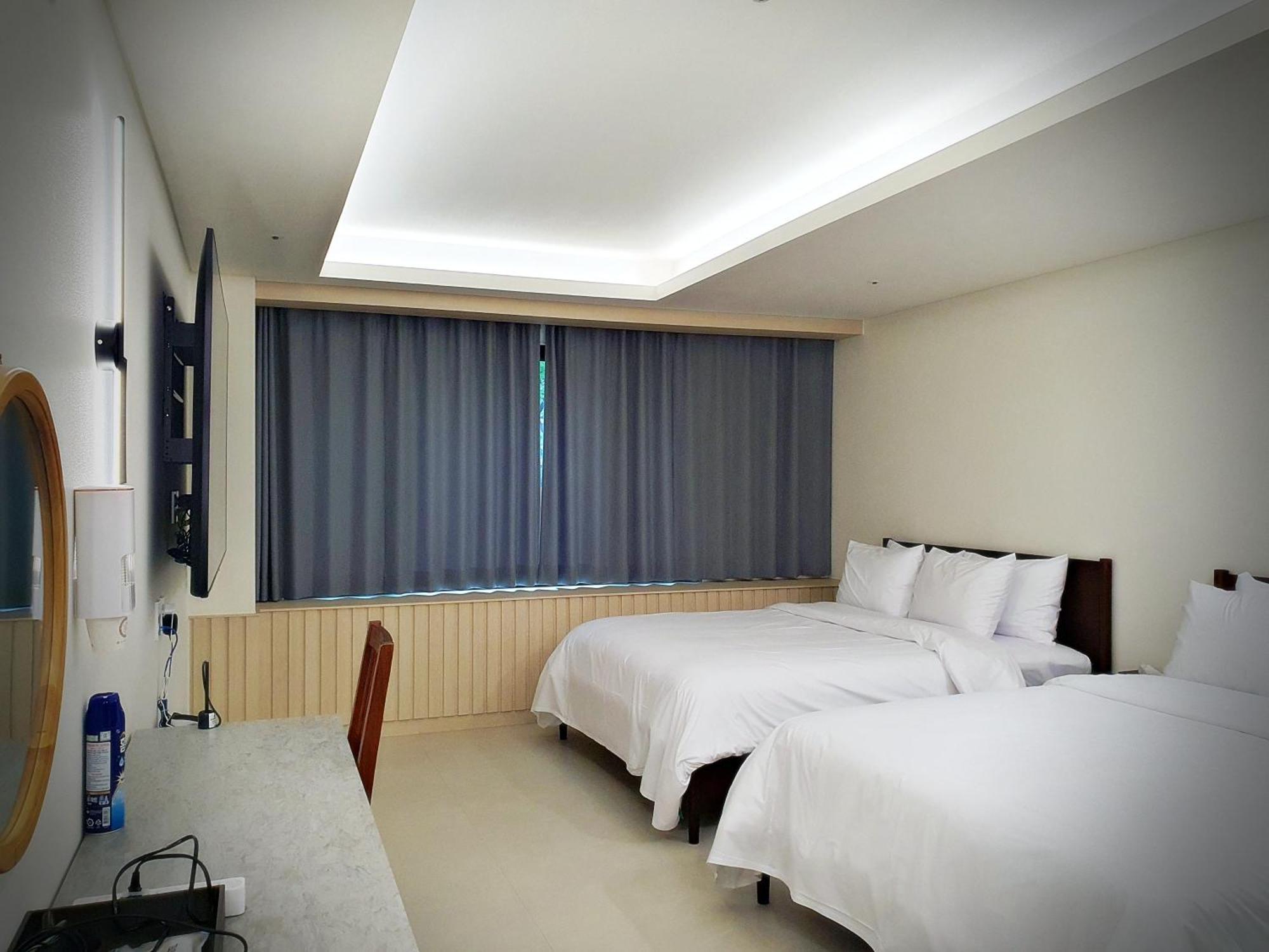 Bluebird Hotel Inchon Exteriör bild