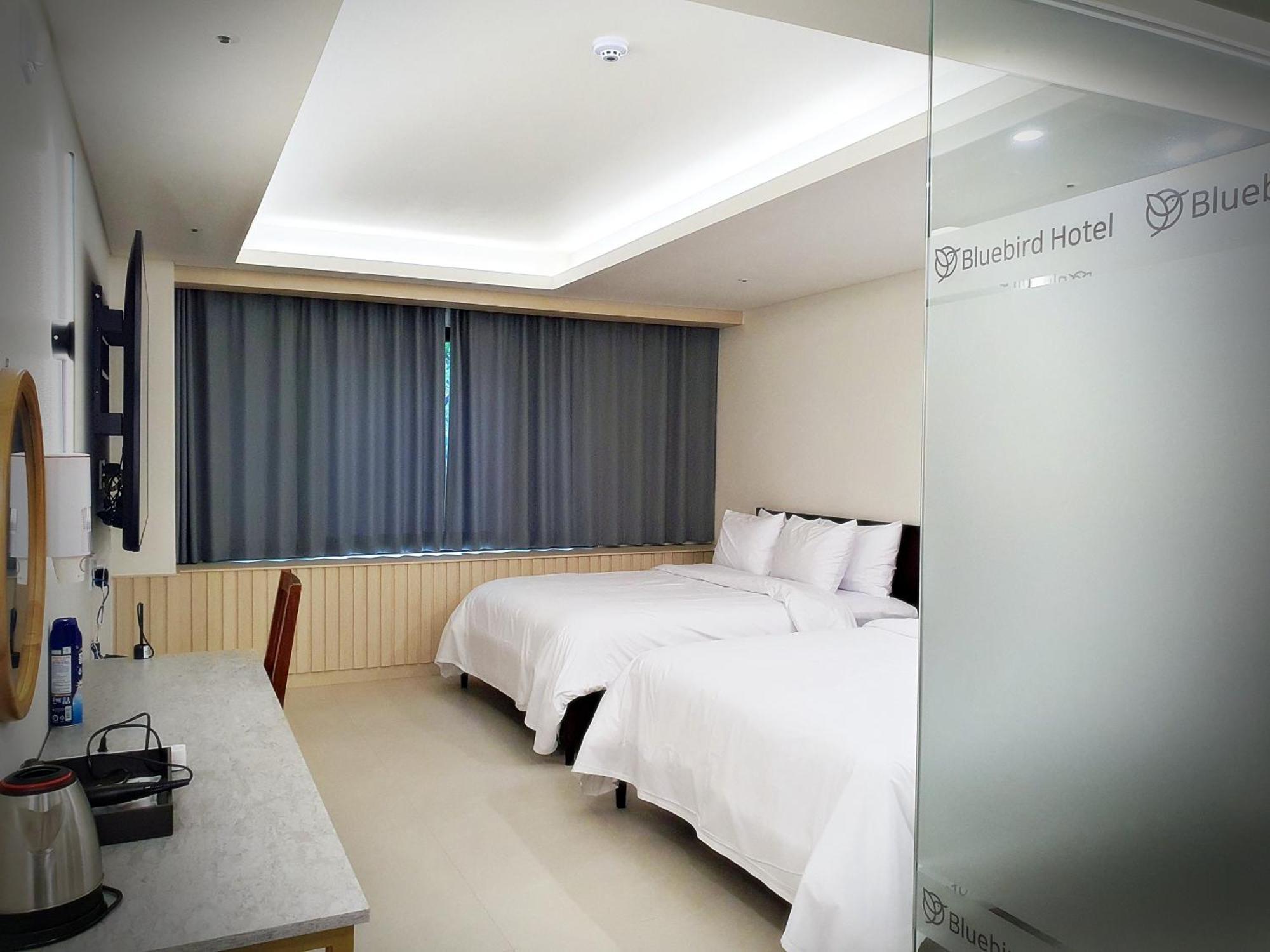 Bluebird Hotel Inchon Exteriör bild