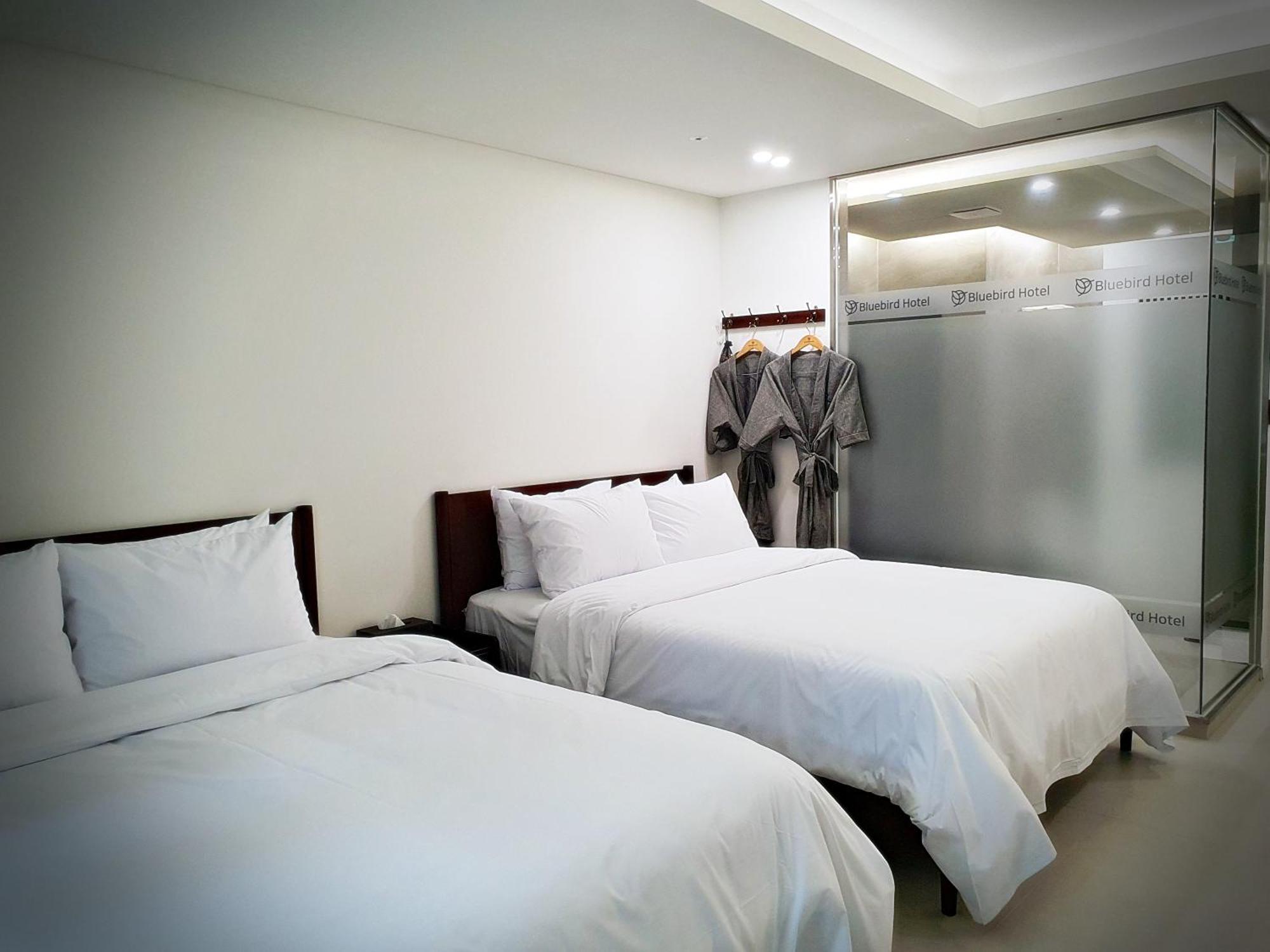 Bluebird Hotel Inchon Exteriör bild